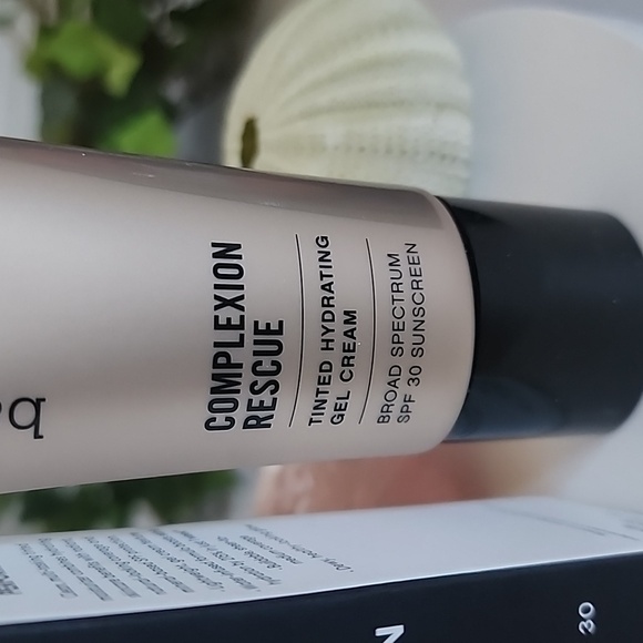 Bare Minerals Tinted Hydrating Gel Cream Chestnut New and Sealed - Picture 4 of 13